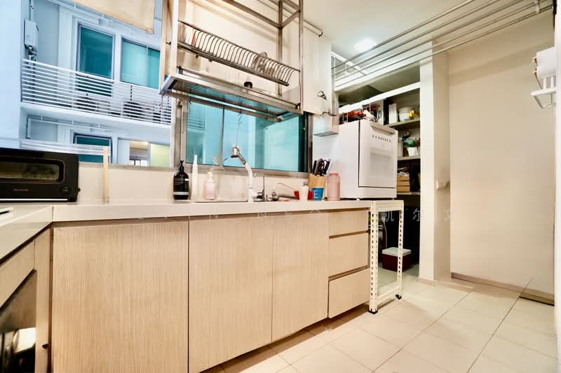 Botannia, 29A West Coast Park, 3 Bedrooms, 1,227 sqft, Condominium For Sale, by Kelvin Neo  凯尔文, 500226823 - Kitchen - PropertyGuru.com.sg