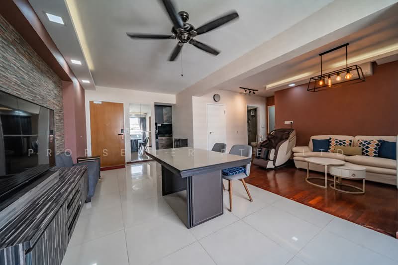 308C Punggol Walk, 308C Punggol Walk, 3 Bedrooms, 990 sqft, HDB Flat For Sale, by JOHN YEO, 500226832 - Living Room - PropertyGuru.com.sg