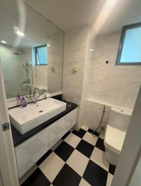 Avila Gardens, 11 Flora Road, Room Rental, 120 sqft, Condominium For Rent, by Joshua Lawrence Che, 500226835 - Bathroom - PropertyGuru.com.sg