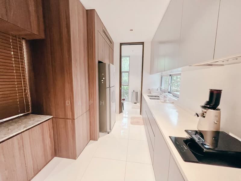 Cotswold villas, 35 Cotswold Close, 4 Bedrooms, 4,489 sqft, Cluster House For Sale, by Daphne Gui, 500226862 - Kitchen - PropertyGuru.com.sg