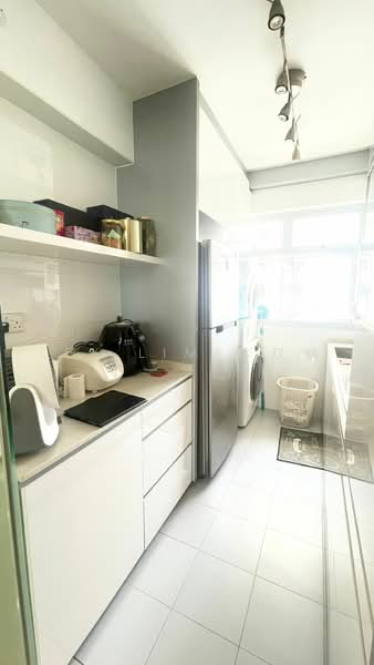 327A Sumang Walk, 327A Sumang Walk, 1 Bedroom, 398 sqft, HDB Flat For Sale, by Lex Lim 林双麟, 500226866 - Kitchen - PropertyGuru.com.sg