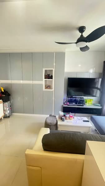327A Sumang Walk, 327A Sumang Walk, 1 Bedroom, 398 sqft, HDB Flat For Sale, by Lex Lim 林双麟, 500226866 - Living Room - PropertyGuru.com.sg