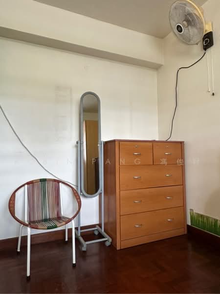 8 Holland Avenue, 8 Holland Avenue, 1 Bedroom, , HDB Flat For Rent, by Robin Pang 馮俊材, 500226876 - PropertyGuru.com.sg