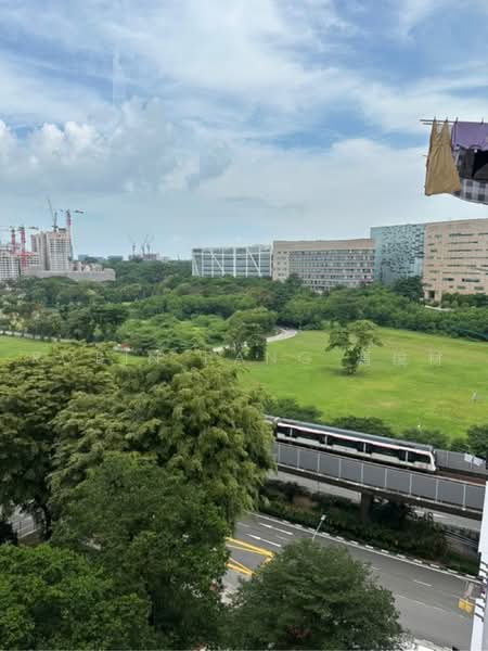 8 Holland Avenue, 8 Holland Avenue, 1 Bedroom, , HDB Flat For Rent, by Robin Pang 馮俊材, 500226876 - PropertyGuru.com.sg