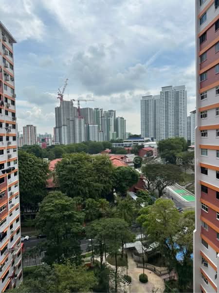 8 Holland Avenue, 8 Holland Avenue, 1 Bedroom, , HDB Flat For Rent, by Robin Pang 馮俊材, 500226876 - PropertyGuru.com.sg