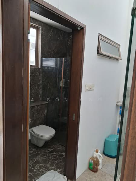 BedokTerrace House Along Bedok South Road For Rent D15 Woo Mon Chew Road, , 3 Bedrooms, 2,350 sqft, Terraced House For Rent, by Alson Ong, 500226895 - Bathroom - PropertyGuru.com.sg