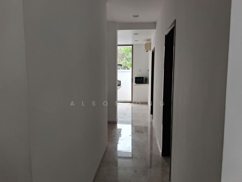 BedokTerrace House Along Bedok South Road For Rent D15 Woo Mon Chew Road, , 3 Bedrooms, 2,350 sqft, Terraced House For Rent, by Alson Ong, 500226895 - Corridor - PropertyGuru.com.sg
