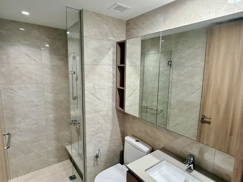 The Botany at Dairy Farm, 3 Dairy Farm Walk, 2 Bedrooms, 743 sqft, Condominium For Rent, by Ivan Tan, 500226905 - Bathroom - PropertyGuru.com.sg