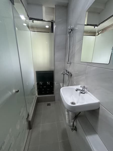 Mins Walk To Upper Changi MRT & Simei MRT!, , Studio, 350 sqft, Condominium For Rent, by Lenny Tan, 500226915 - Bathroom - PropertyGuru.com.sg