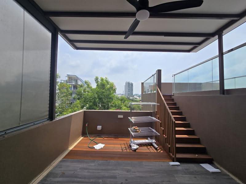 The Verte, 118 Lorong H Telok Kurau, East Coast / Marine Parade, 4 Bedrooms, 1,948 sqft, Condominium For Rent, by Zhi Wei Tan, 500226930 - Balcony - PropertyGuru.com.sg