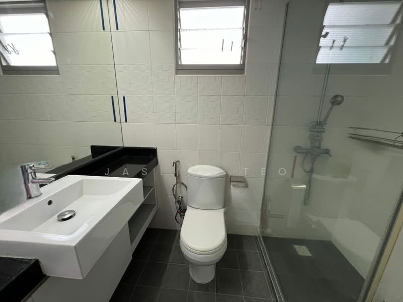 604B Punggol Road, 604B Punggol Road, 3 Bedrooms, 990 sqft, HDB Flat For Rent, by Jasline Teo, 500226940 - Bathroom - PropertyGuru.com.sg