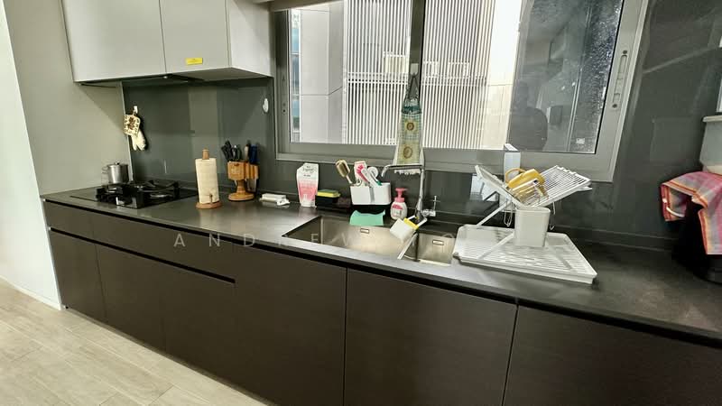 Amber Park, 18 Amber Gardens, 6 Bedrooms, 4,392 sqft, Condominium For Sale, by Andrew Yong, 500226958 - Kitchen - PropertyGuru.com.sg