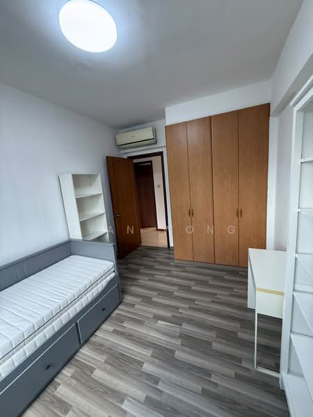 The Florida, 72 Hougang Avenue 7, 3 Bedrooms, 1,227 sqft, Condominium For Rent, by Ryan Wong, 500226959 - Bedroom 3 - PropertyGuru.com.sg