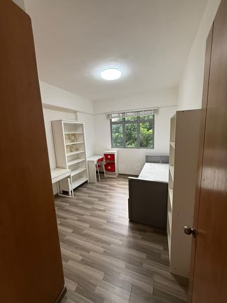 The Florida, 72 Hougang Avenue 7, 3 Bedrooms, 1,227 sqft, Condominium For Rent, by Ryan Wong, 500226959 - Bedroom 3 - PropertyGuru.com.sg