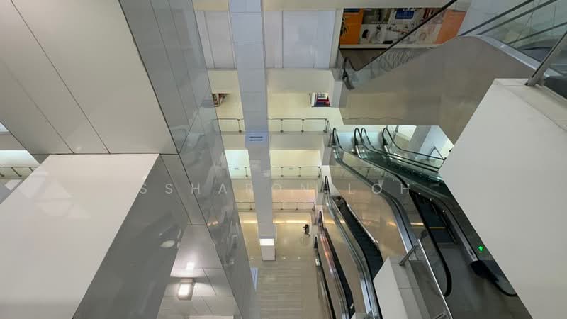 Lucky Plaza, , 1,184 sqft, Mall Shop For Rent, by Ssharon Loh, 500226961 - CommercialGuru.com.sg