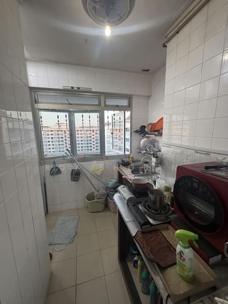 422 Serangoon Central, 422 Serangoon Central, 4 Bedrooms, 1,216 sqft, HDB Flat For Sale, by Roy Shoban, 500226970 - Kitchen - PropertyGuru.com.sg