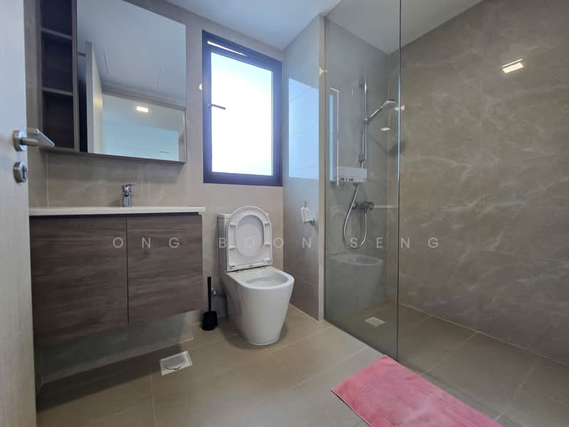 Treasure at Tampines, 57 Tampines Lane, 3 Bedrooms, 818 sqft, Condominium For Sale, by Ong Boon Seng, 500226973 - Bathroom - PropertyGuru.com.sg