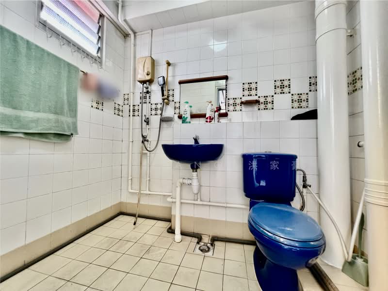 431 Choa Chu Kang Avenue 4, 431 Choa Chu Kang Avenue 4, 3 Bedrooms, 1,119 sqft, HDB Flat For Sale, by Louis Ang 洪家豪, 500226976 - Bathroom - PropertyGuru.com.sg