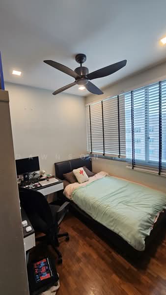 Tanamera Crest, 6 Pari Dedap Walk, 4 Bedrooms, 1,970 sqft, Condominium For Sale, by Dawnson Gui, 500226978 - 1st flr Bedroom - PropertyGuru.com.sg