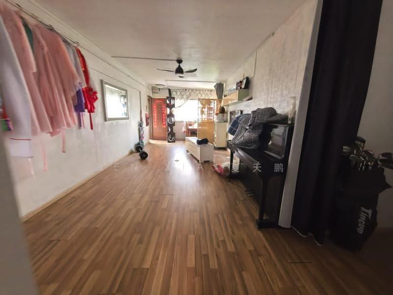 168 Bukit Batok West Avenue 8, 168 Bukit Batok West Avenue 8, Dairy Farm / Bukit Panjang / Choa Chu Kang, Room Rental, 150 sqft, HDB Flat For Rent, by Ben XIA 夏天鹏, 500226983 - Living Room - PropertyGuru.com.sg