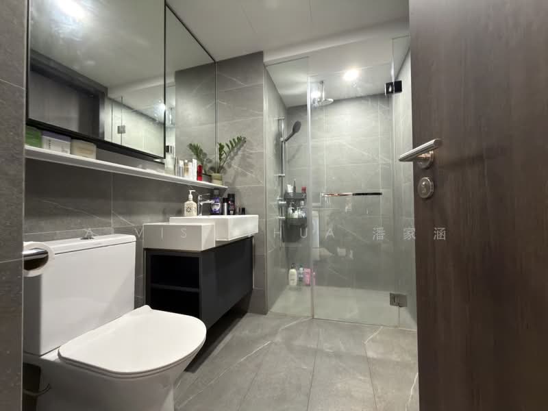 Riverfront Residences, 45 Hougang Avenue 7, 1 Bedroom, 581 sqft, Condominium For Sale, by Alviss Phua 潘家涵, 500226990 - Bathroom - PropertyGuru.com.sg