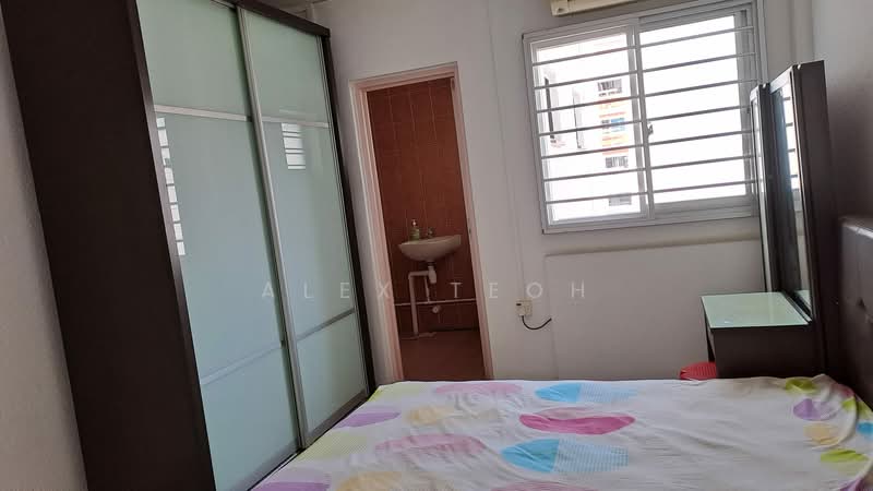 411 Bukit Batok West Avenue 4, 411 Bukit Batok West Avenue 4, Room Rental, 120 sqft, HDB Flat For Rent, by Alex Teoh, 500227001 - Bedroom - PropertyGuru.com.sg