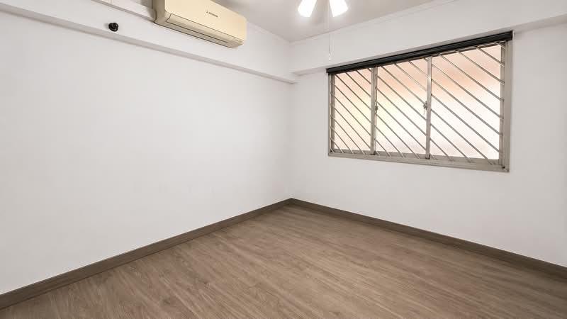 639 Yishun Street 61, 639 Yishun Street 61, 3 Bedrooms, 904 sqft, HDB Flat For Sale, by Phylicia Hoe, 500227002 - Common Bedroom - PropertyGuru.com.sg