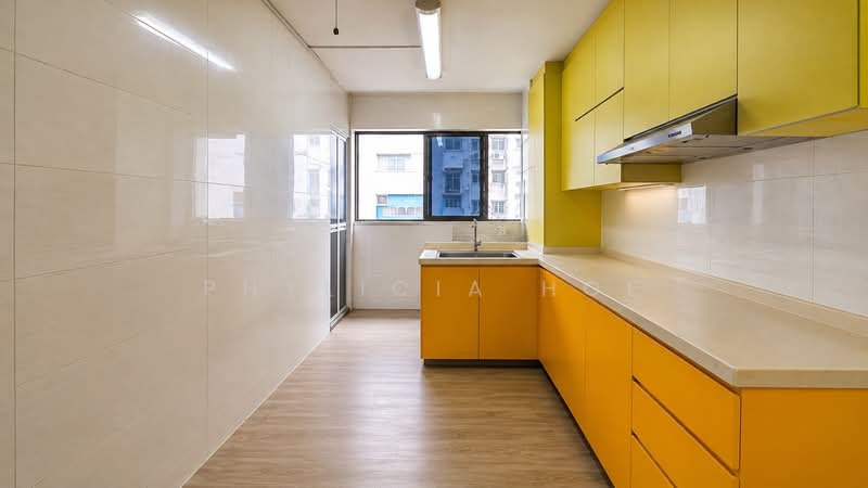 639 Yishun Street 61, 639 Yishun Street 61, 3 Bedrooms, 904 sqft, HDB Flat For Sale, by Phylicia Hoe, 500227002 - Kitchen - PropertyGuru.com.sg