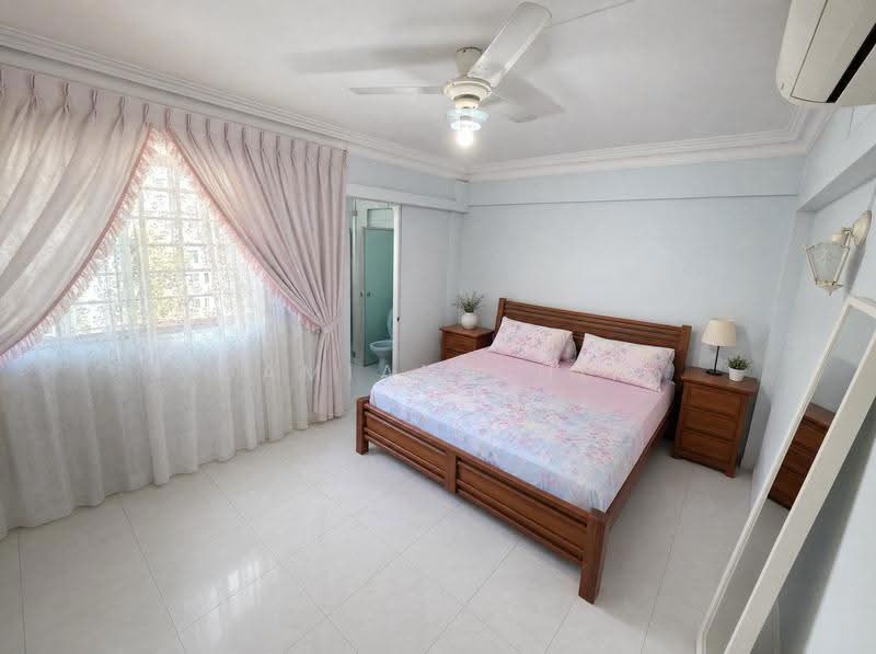 213 Yishun Street 21, 213 Yishun Street 21, Sembawang / Yishun, 3 Bedrooms, 1,302 sqft, HDB Flat For Sale, by Damian Chia, 500227004 - Bedroom - PropertyGuru.com.sg