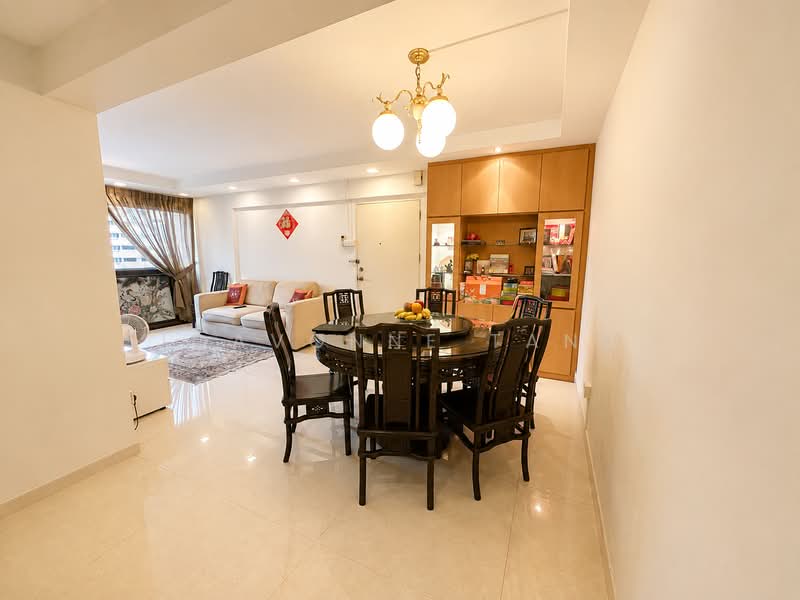 7 Tanjong Pagar Plaza, 7 Tanjong Pagar Plaza, 3 Bedrooms, 893 sqft, HDB Flat For Sale, by Joavonne Tang, 500227005 - Living Room - PropertyGuru.com.sg