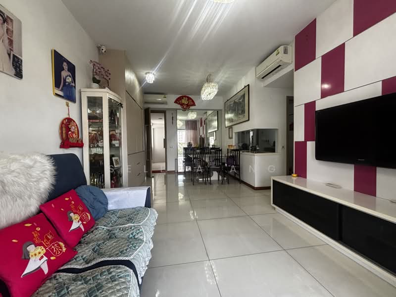 Trevista, 21 Lorong 3 Toa Payoh, 3 Bedrooms, 1,098 sqft, Condominium For Rent, by Selena Ang, 500227008 - Living Room - PropertyGuru.com.sg