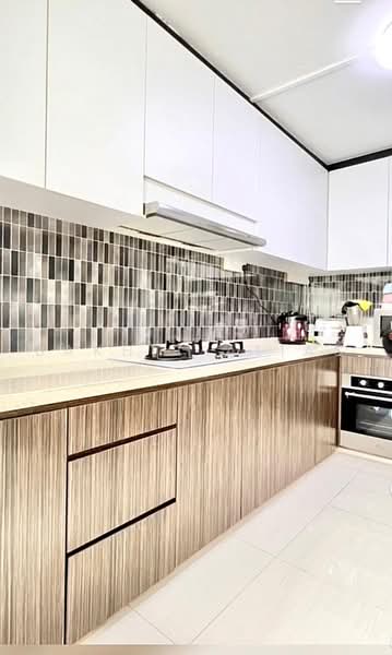 469 Jurong West Street 41, 469 Jurong West Street 41, 3 Bedrooms, 1,689 sqft, HDB Flat For Sale, by Bakhit Alias, 500227012 - Kitchen - PropertyGuru.com.sg
