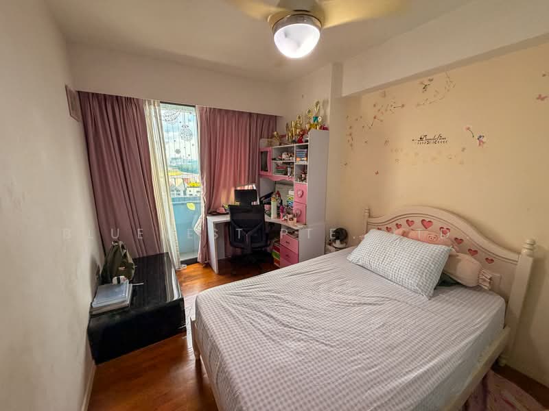 308C Punggol Walk, 308C Punggol Walk, 3 Bedrooms, 1,205 sqft, HDB Flat For Sale, by KENNETH CHUA, 500227016 - Bedroom - PropertyGuru.com.sg