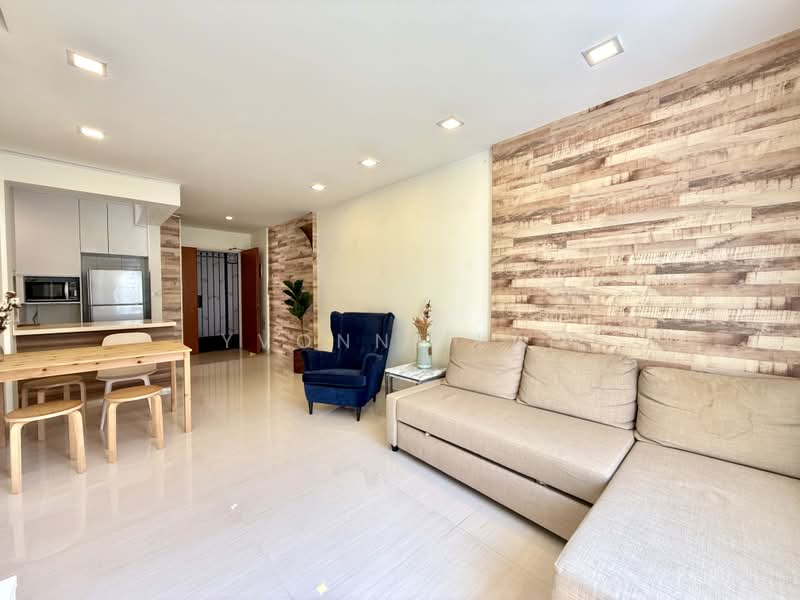 417 Clementi Avenue 1, 417 Clementi Avenue 1, 3 Bedrooms, 1,033 sqft, HDB Flat For Sale, by Yvonne Lai, 500227017 - Living Room - PropertyGuru.com.sg