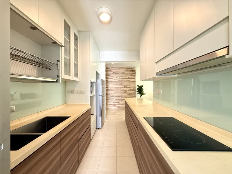 417 Clementi Avenue 1, 417 Clementi Avenue 1, 3 Bedrooms, 1,033 sqft, HDB Flat For Sale, by Yvonne Lai, 500227017 - Kitchen - PropertyGuru.com.sg