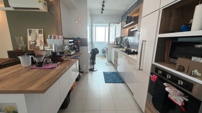 661C Edgedale Plains, 661C Edgedale Plains, 4 Bedrooms, 1,206 sqft, HDB Flat For Sale, by Mirza Amir, 500227021 - Kitchen - PropertyGuru.com.sg