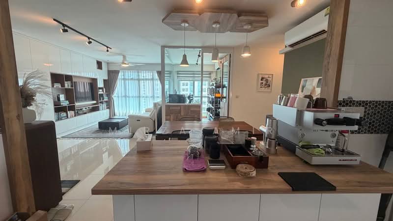 661C Edgedale Plains, 661C Edgedale Plains, 4 Bedrooms, 1,206 sqft, HDB Flat For Sale, by Mirza Amir, 500227021 - Living Room - PropertyGuru.com.sg
