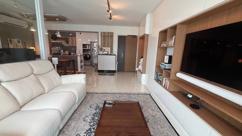 661C Edgedale Plains, 661C Edgedale Plains, 4 Bedrooms, 1,206 sqft, HDB Flat For Sale, by Mirza Amir, 500227021 - Living Room - PropertyGuru.com.sg