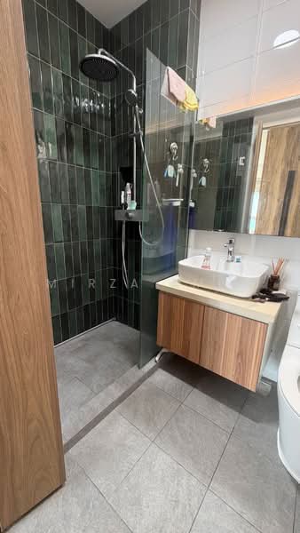 661C Edgedale Plains, 661C Edgedale Plains, 4 Bedrooms, 1,206 sqft, HDB Flat For Sale, by Mirza Amir, 500227021 - Master Bathroom - PropertyGuru.com.sg
