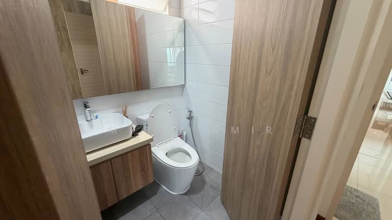 661C Edgedale Plains, 661C Edgedale Plains, 4 Bedrooms, 1,206 sqft, HDB Flat For Sale, by Mirza Amir, 500227021 - Master Bathroom - PropertyGuru.com.sg