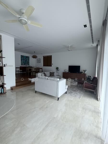 Gallop Green, 13 Woollerton Park, 5 Bedrooms, 4,338 sqft, Condominium For Sale, by Ong Sandra, 500227022 - Living Room - PropertyGuru.com.sg