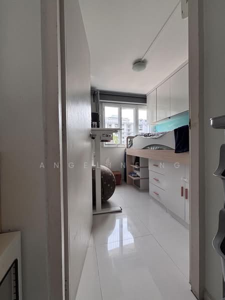 33 Marine Crescent, 33 Marine Crescent, 2 Bedrooms, 818 sqft, HDB Flat For Sale, by Angeline Ng, 500227024 - Bedroom - PropertyGuru.com.sg