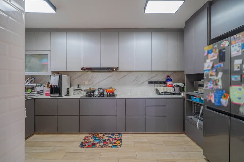 212B Compassvale Drive, 212B Compassvale Drive, 3 Bedrooms, 1,291 sqft, HDB Flat For Sale, by Gary Seah, 500227025 - Kitchen - PropertyGuru.com.sg