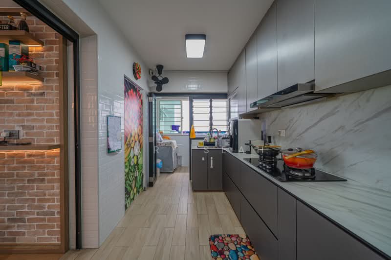 212B Compassvale Drive, 212B Compassvale Drive, 3 Bedrooms, 1,291 sqft, HDB Flat For Sale, by Gary Seah, 500227025 - Kitchen - PropertyGuru.com.sg