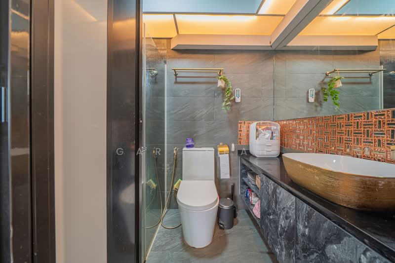 212B Compassvale Drive, 212B Compassvale Drive, 3 Bedrooms, 1,291 sqft, HDB Flat For Sale, by Gary Seah, 500227025 - Bathroom - PropertyGuru.com.sg
