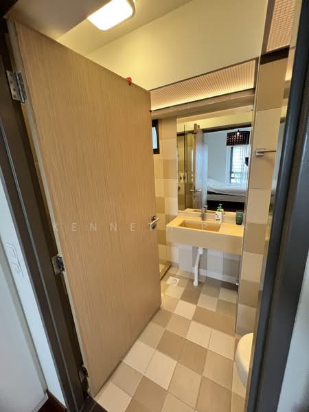 87 Dawson Road, 87 Dawson Road, 2 Bedrooms, 700 sqft, HDB Flat For Sale, by Kenneth Poh, 500227041 - Bathroom - PropertyGuru.com.sg