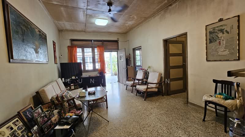 Serangoon Garden Estate, Coniston Grove, 3 Bedrooms, 1,600 sqft, Terraced House For Sale, by Eunice Tan, 500227048 - Living Room - PropertyGuru.com.sg