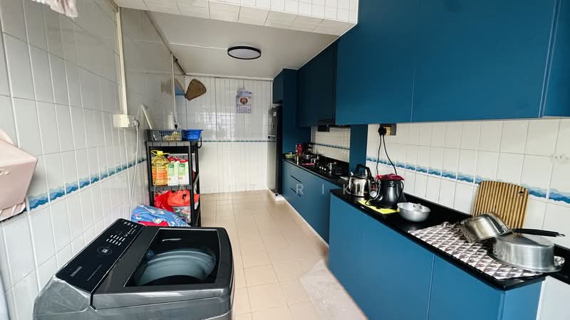 412 Serangoon Central, 412 Serangoon Central, Room Rental, 150 sqft, HDB Flat For Rent, by Lalit Rikhi, 500227059 - Kitchen - PropertyGuru.com.sg