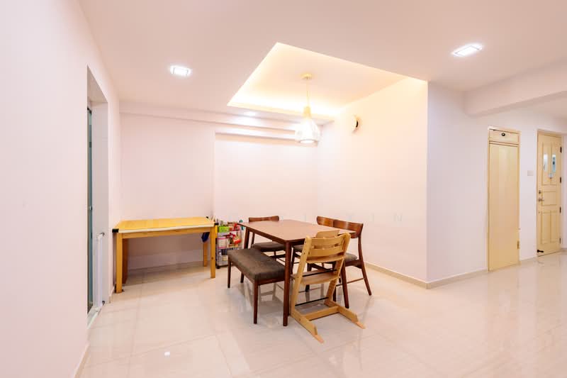 691B Choa Chu Kang Crescent, 691B Choa Chu Kang Crescent, 3 Bedrooms, 1,184 sqft, HDB Flat For Sale, by Yong Yi Xin, 500227060 - Dining Room - PropertyGuru.com.sg