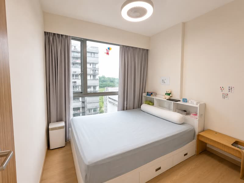 FLO Residence, Punggol Field Walk, 3 Bedrooms, 1,012 sqft, Condominium For Sale, by Janice Lee, 500227063 - Bedroom - PropertyGuru.com.sg